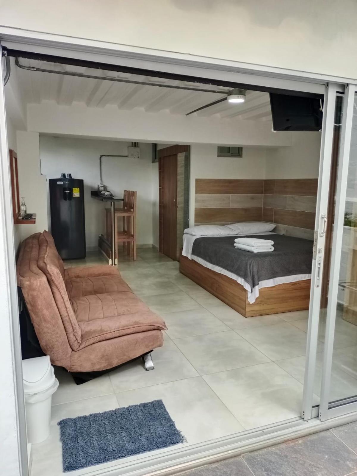 Bird House - Apartament คาร์ดิน ภายนอก รูปภาพ